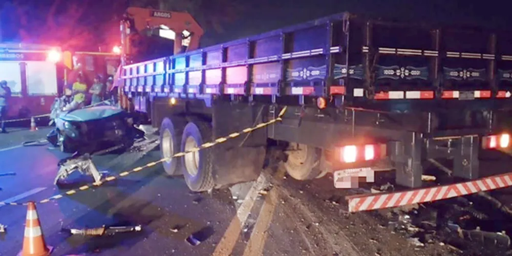 Vítima morreu ainda no local do acidente; outros motoristas escaparam ilesos