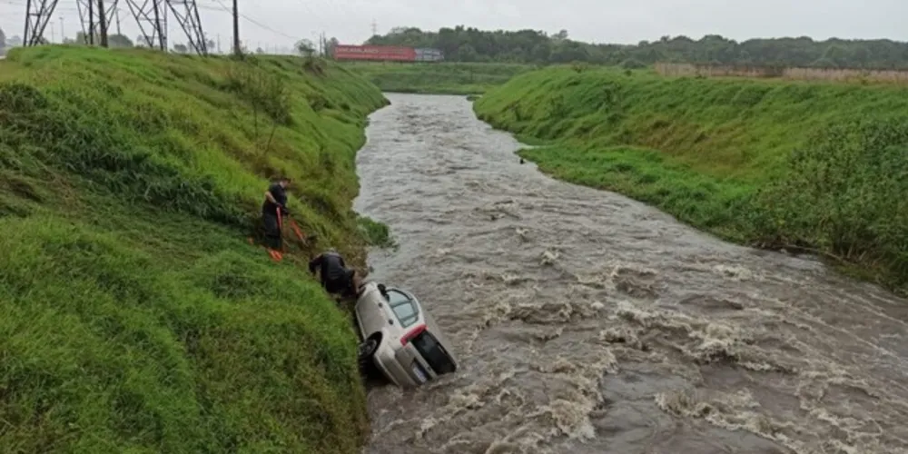 Apesar do acidente, ninguém ficou ferido 