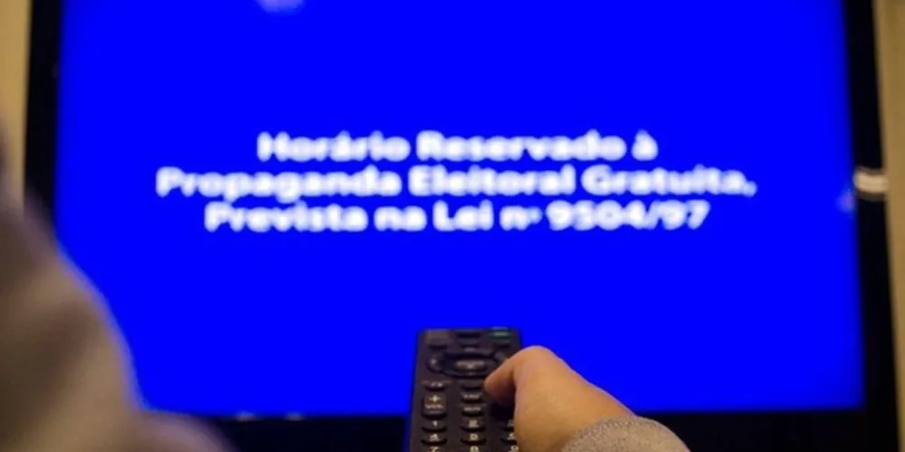 Hoje é também o último dia para a realização de debates no rádio e na televisão. 