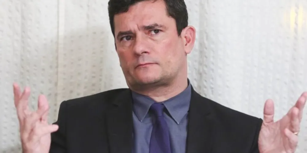 Sérgio Moro postou na manhã deste domingo (15) uma mensagem de incentivo às eleições municipais