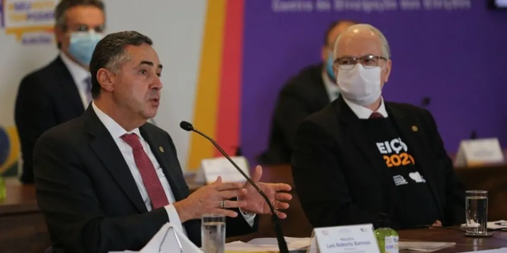 Barroso reiterou que o atraso de três horas na divulgação dos resultados ocorreu devido a uma falha em um computador. 