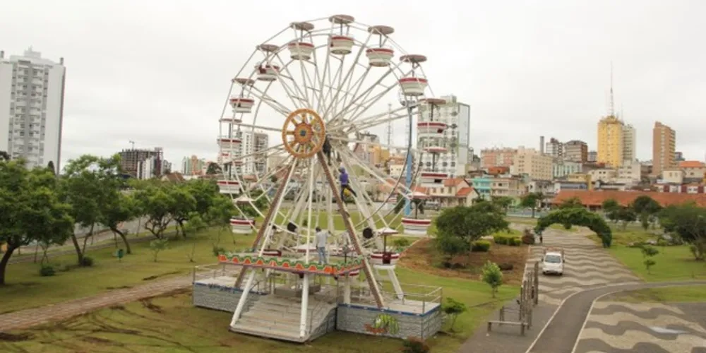 Brinquedos são atração do final de ano no Parque Ambiental