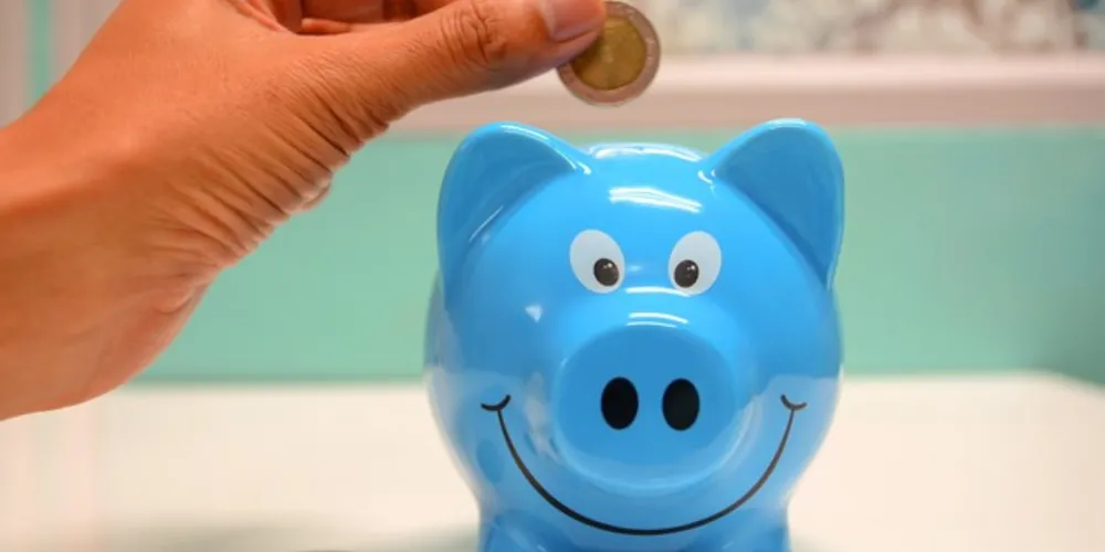 Segundo sondagem realizada pelo Fecomércio PR, a maioria dos paranaenses vai utilizar o dinheiro extra para fazer uma reserva financeira ou investir, com 47,8% das respostas.