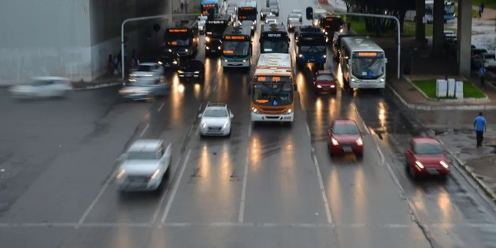 Serviços como renovação de Carteira Nacional de Habilitação (CNH), transferência de veículos e envio de notificações de autuação passam a vigorar com novos prazos a partir de 1º de dezembro.