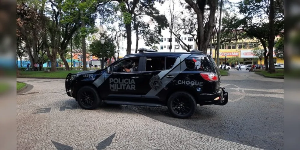 Polícia flagrou venda de drogas no centro da cidade e conseguiu deter suspeito de tráfico