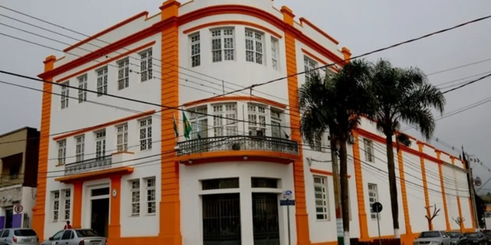 No momento, 22 casos seguem em investigação, aguardando resultado de exames. Além disso, 1.799 pacientes foram descartados de possível Covid-19. 
