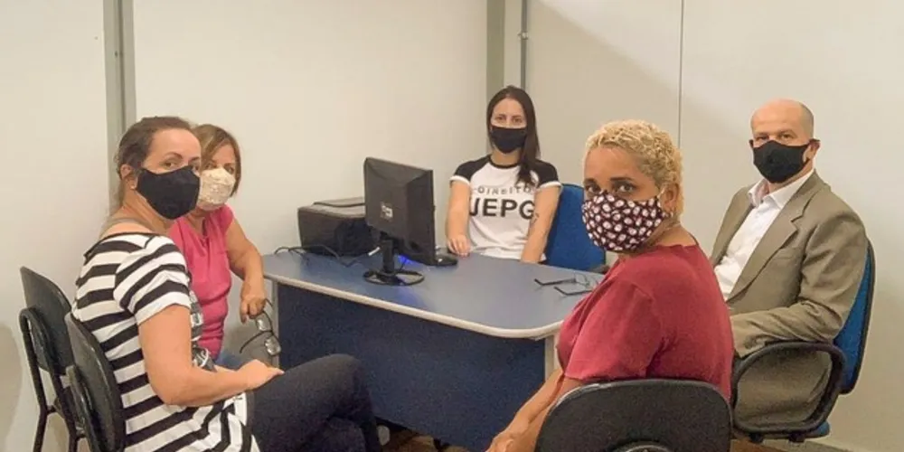 A UEPG também conta com um Núcleo de Práticas Jurídicas em Ponta Grossa, que atende por mês cerca de 2 mil pessoas de baixa renda.