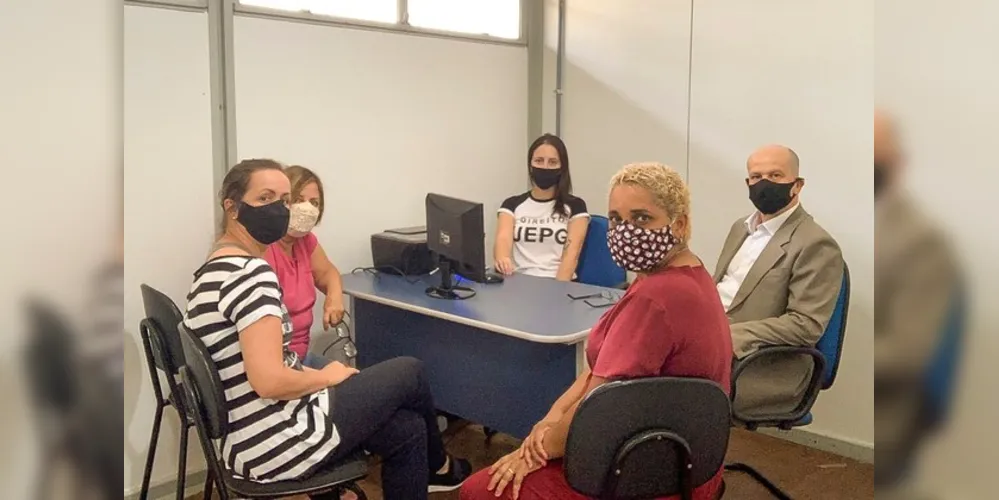 A UEPG também conta com um Núcleo de Práticas Jurídicas em Ponta Grossa, que atende por mês cerca de 2 mil pessoas de baixa renda.