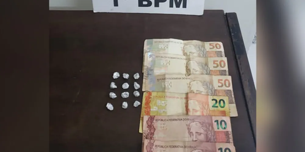 Além da droga, jovem também tinha dinheiro que seria fruto do tráfico
