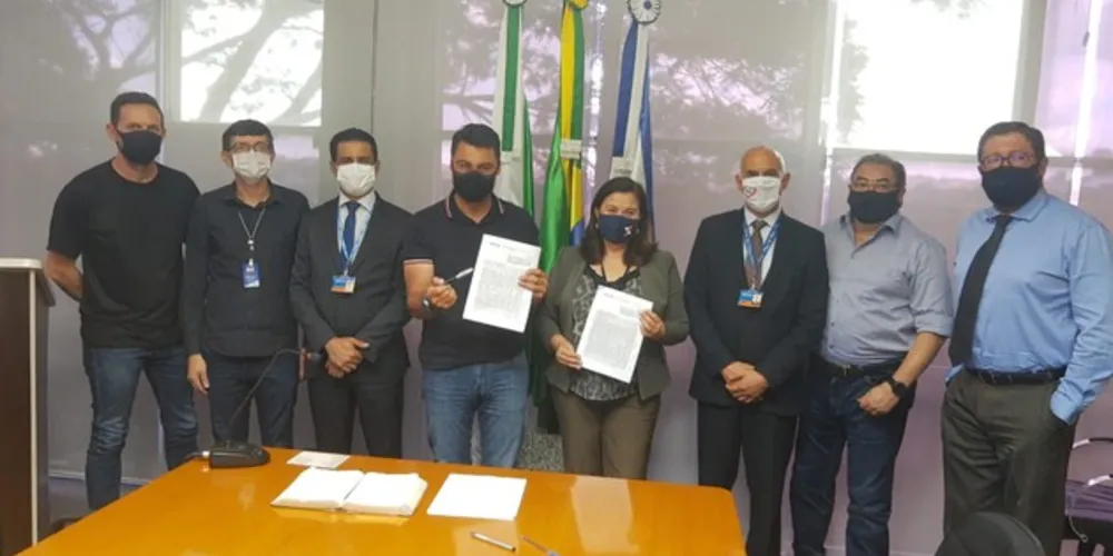 Assinatura ocorreu nesta quarta-feira