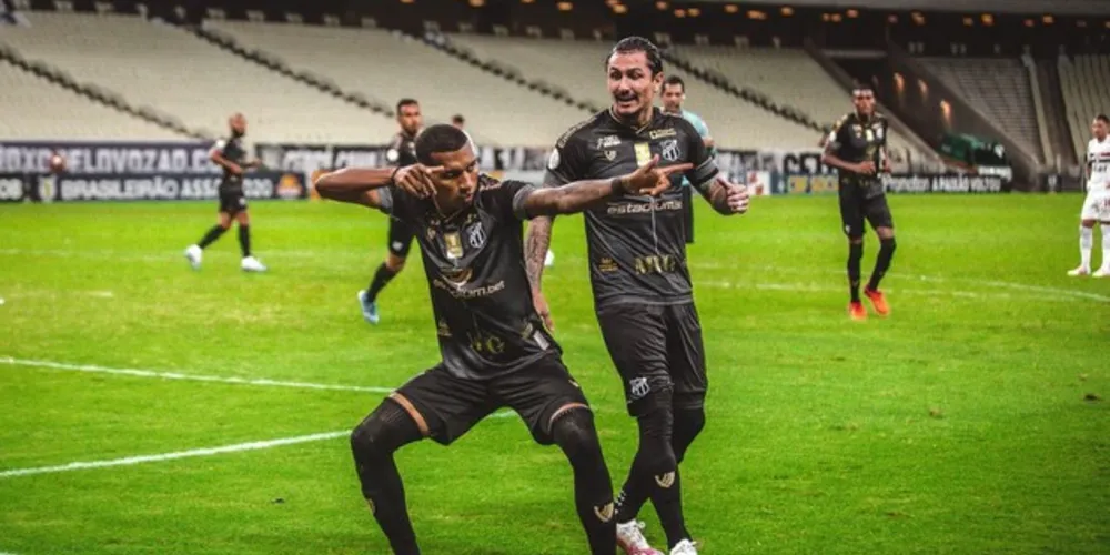 Tricolor sai na frente, mas leva empate do Ceará em jogo marcado por polêmica com o VAR