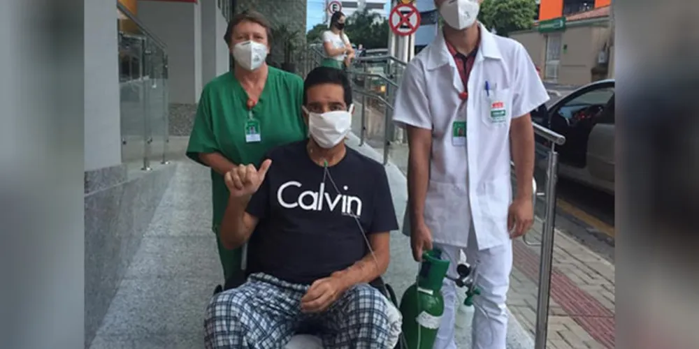 Professor passou mais de um mês no HGU e conseguiu superar a covid-19