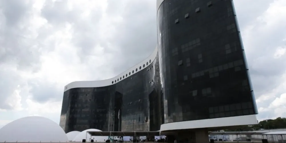 Neste segundo turno, só consegue utilizar o e-Título quem baixou o aplicativo e se cadastrou até as 23h59 de sábado (28). 