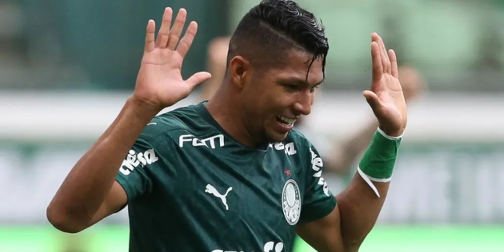 Com 37 pontos, o Verdão assumiu o quarto lugar, a cinco pontos do líder Atlético-MG, mas pode cair para quinto se o Internacional pontuar diante do Atlético-GO, também neste sábado, às 21h.