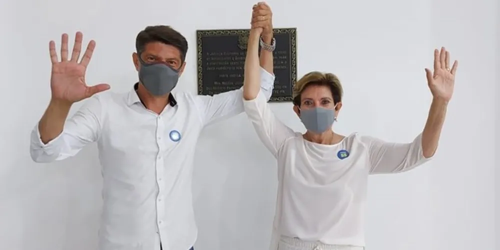 Elizabeth Schmidt tem como vice o Capitão Saulo