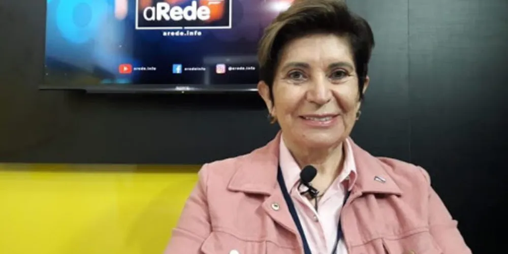 Prefeita eleita promete "olhar de mãe e de avó" e muito diálogo para governar