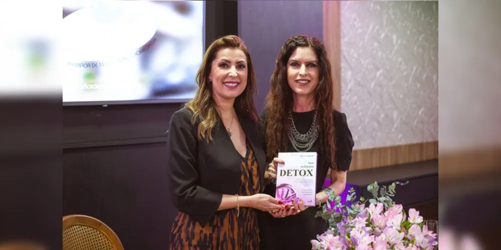 Juliana Ribeiro e Renata Regis Florisbelo