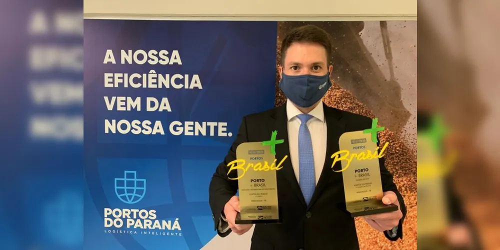Faltando ainda um mês para acabar o ano, Paranaguá e Antonina batem recorde de 53,3 milhões de toneladas de cargas movimentadas,  o maior volume da história