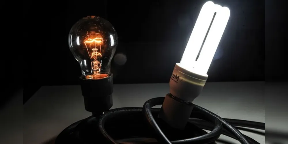 Imagem ilustrativa da imagem Conta de luz ficará mais cara em dezembro, segundo Aneel