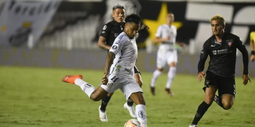 Vitória por 2 a 1 no jogo de ida, em Quito, garantiu classificação do Santos