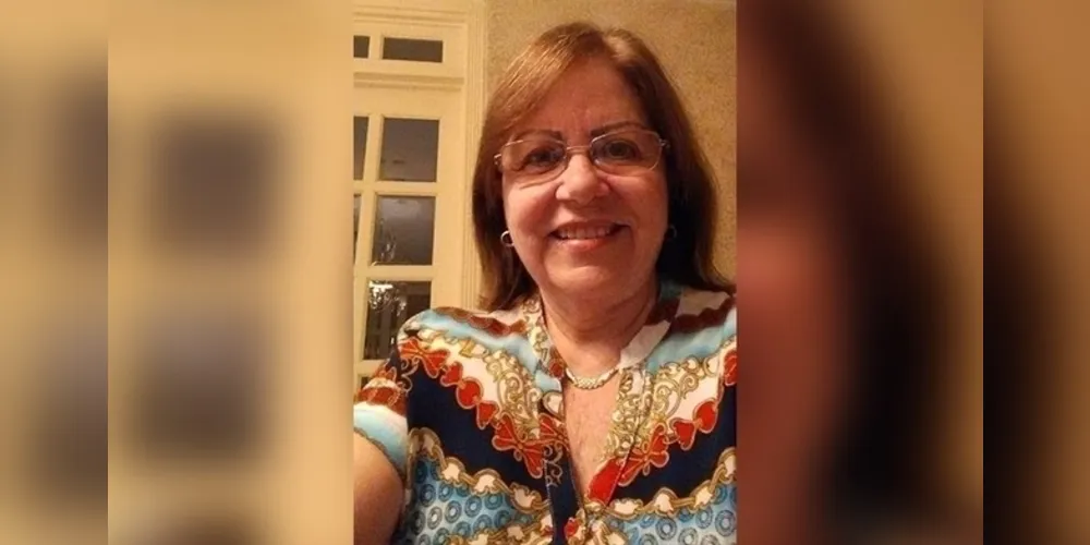 Sueli Fernandes é professora aposentada nascida em Ponta Grossa e
filha da escritora, trovadora e artista plástica Amalia Max.