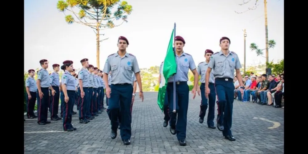 Imagem ilustrativa da imagem 'O Melhor da Educação' apresenta o Colégio Vila Militar
