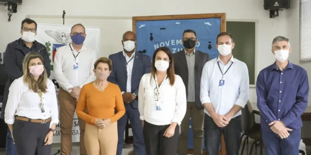 Imagem ilustrativa da imagem UEPG se coloca à disposição de Elizabeth para ajudar na Saúde