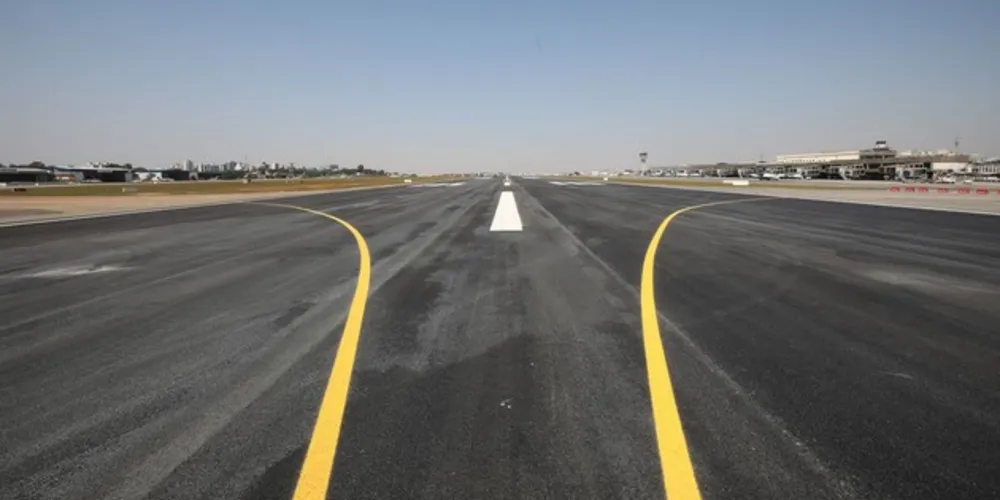 Segundo justificativa do projeto, um dos grandes entraves para a ampliação de aeroportos é a indisponibilidade de área. 