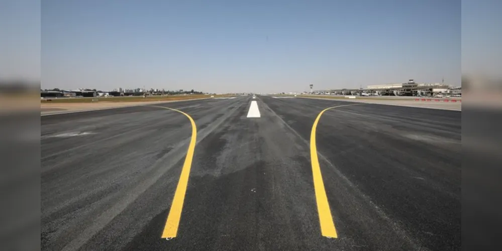 Segundo justificativa do projeto, um dos grandes entraves para a ampliação de aeroportos é a indisponibilidade de área. 