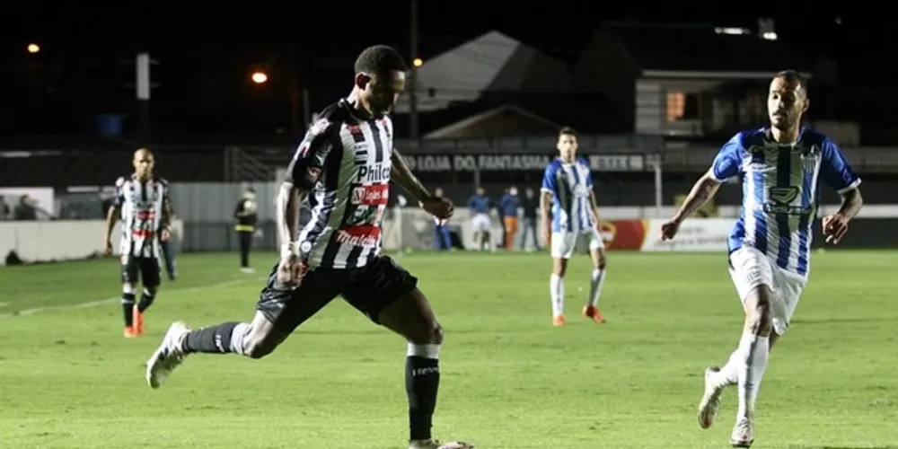 Fantasma saiu na frente e o adversário empatou no fim da partida