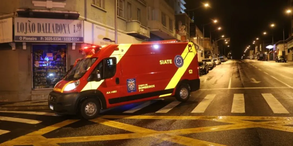Vítima estava em um trailer de lanches quando foi intimidada por outro rapaz
