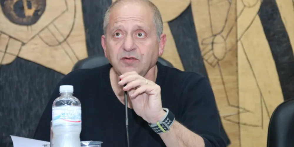 Imagem ilustrativa da imagem Após grave acidente, Dr. Zeca pede providências à Prefeitura