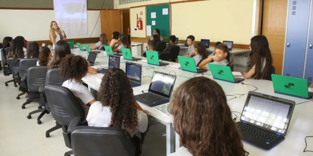 O adiamento da avaliação marcada para o dia 20 deste mês se deve ao momento da pandemia no Paraná.