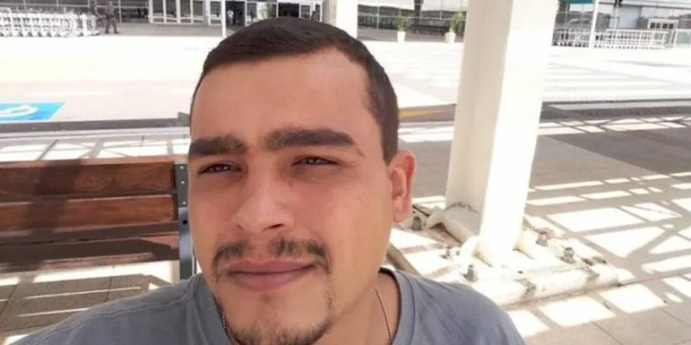 Willian era técnico de uma empresa de telecomunicações, deixou esposa e uma criança
