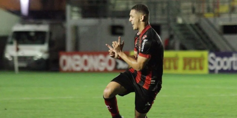O triunfo do Brasil começou a ser construído na etapa inicial, graças a gol de Luiz Henrique.