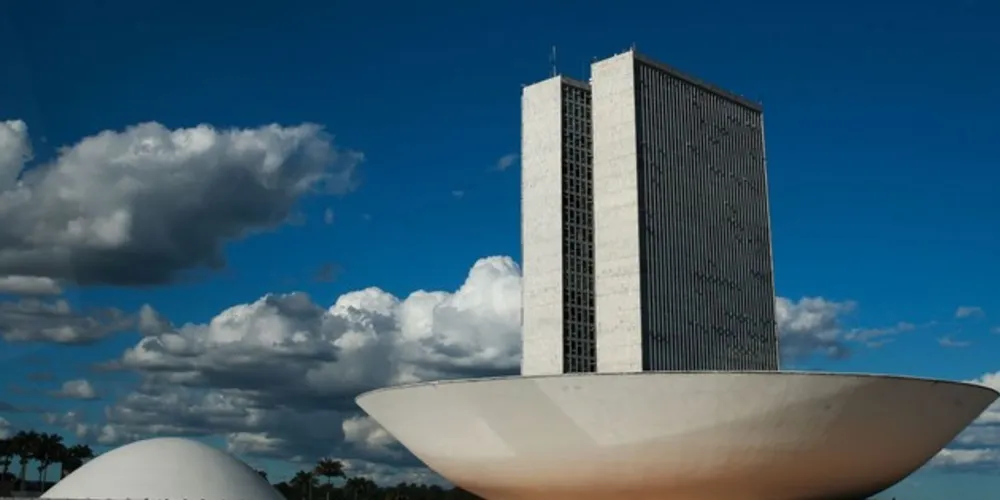 Com objetivo de fomentar o ecossistema de startups, a administração pública poderá restringir a participação na licitação somente empresas enquadradas como startups.