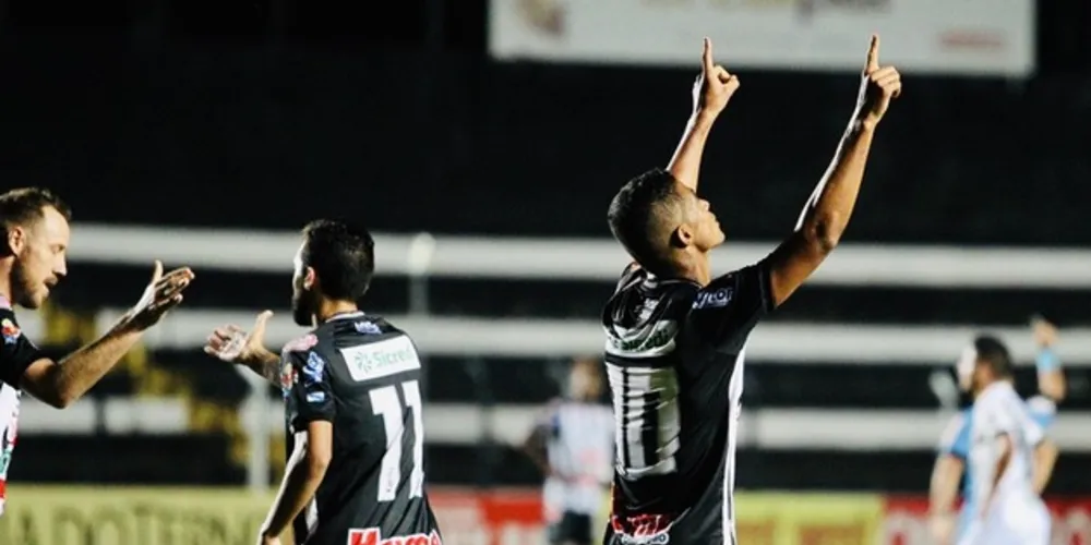 Fantasma reencontrou caminho das vitórias diante da Macaca