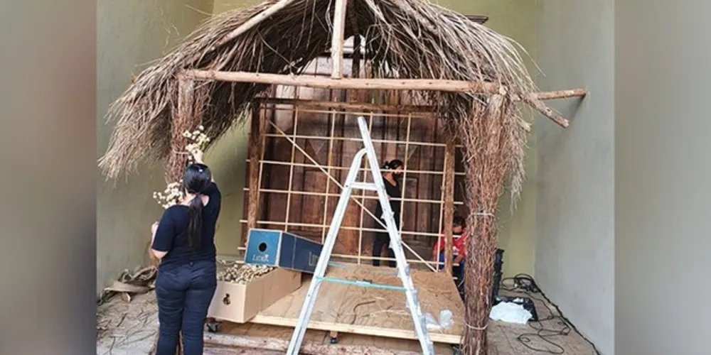 O presépio da antiga igreja ficará exposto no presbitério, por ter um valor mais sentimental para os paroquianos, e poderá ser visto pelos fiéis até as 20 horas, diariamente. 