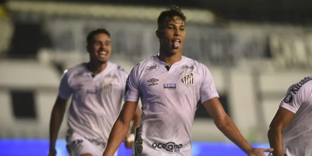 Na Vila Belmiro, Peixe faz 4 a 1 no Grêmio e chega à semifinal da Libertadores