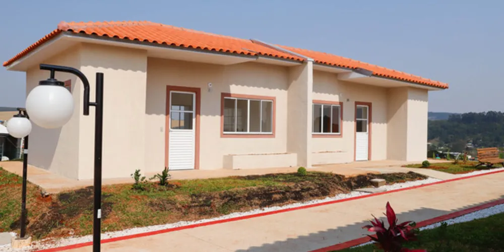 A iniciativa faz parte do programa Casa Fácil Paraná, na modalidade Viver Mais, que atende exclusivamente pessoas na faixa da terceira idade. 