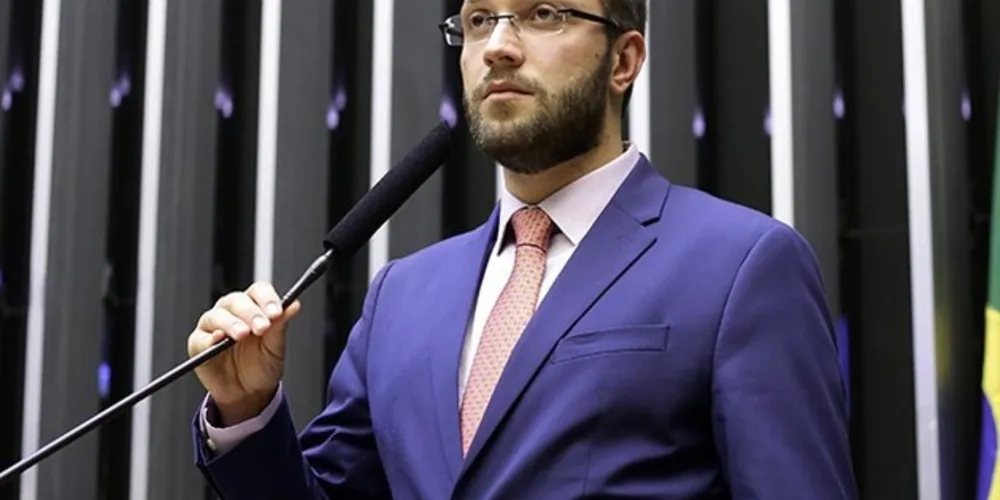 Imagem ilustrativa da imagem Deputado federal quer atuação reforçada da PRF em Ortigueira