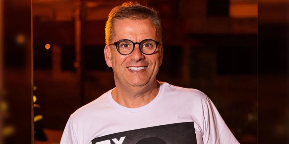 O DJ ponta-grossense tem variais produções lançadas em todas as plataformas digitais e executado nas principais rádios do Brasil. 