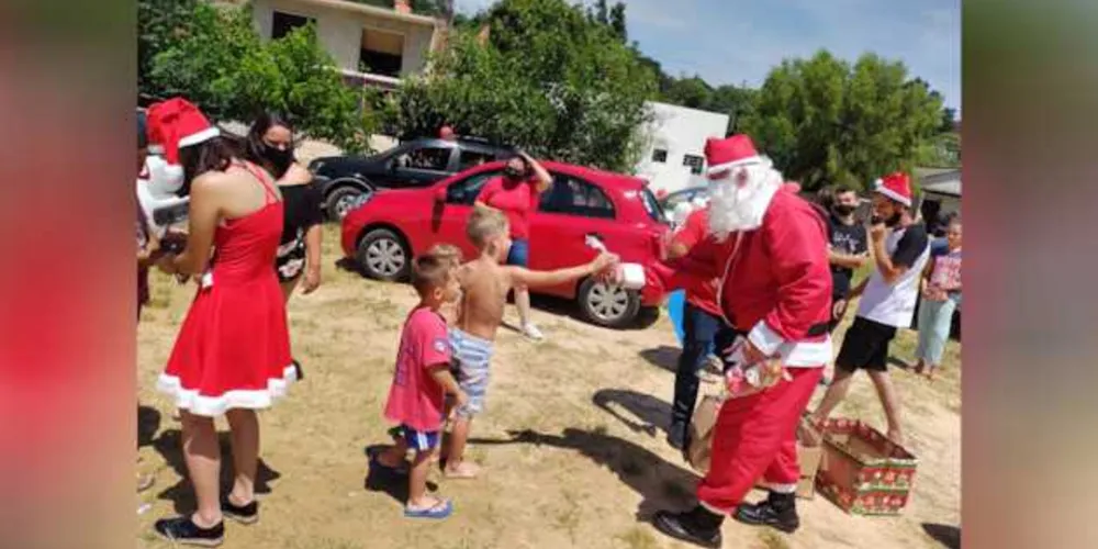 Carreata solidária entrega brinquedos a crianças de PG.