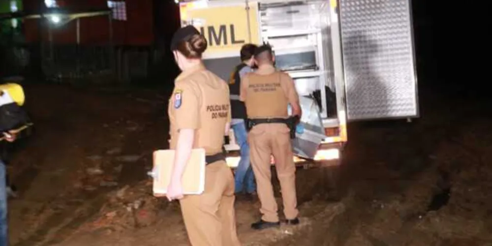 Jovem de 29 anos foi morta com um tiro no peito no fim da noite de segunda-feira