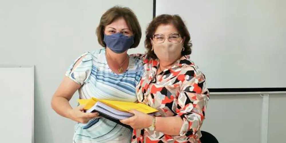 De Professora para Professora. Assim foi realizada a transição entre a atual e a futura secretária municipal de Educação em Ponta Grossa.
