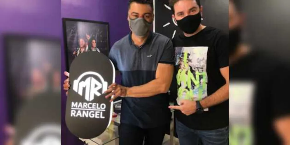 Prefeito publicou foto ao lado de Iran Taques, conhecido promotor de eventos da cidade