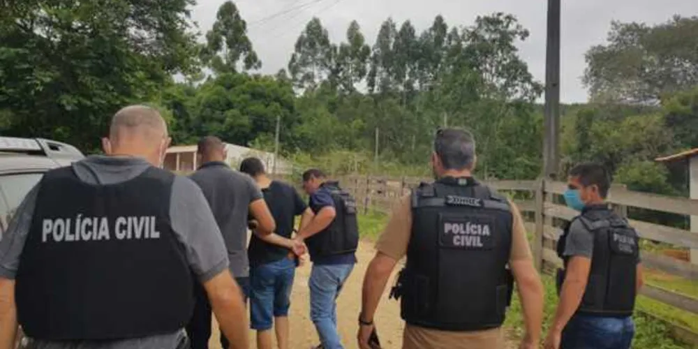 Jovem foi preso na manhã desta quarta-feira