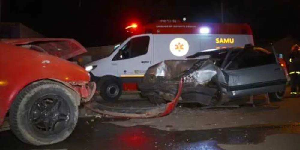 Acidente aconteceu na madrugada de Natal na região do Costa Rica, em Uvaranas