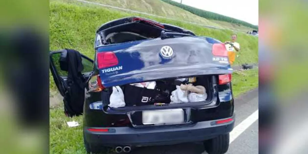 Acidente envolveu um automóvel Volkswagen Tiguan, com placas de Botucatu-SP