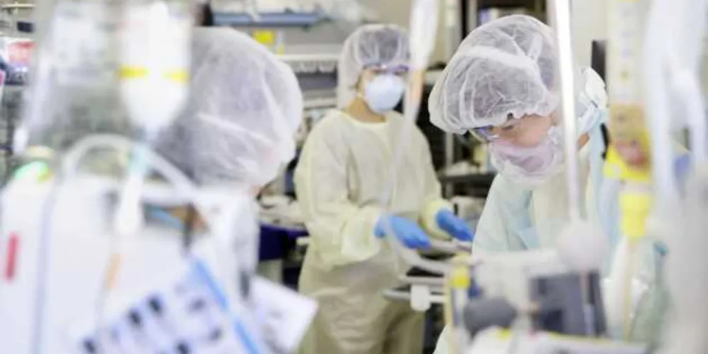 Estudo conclui que casos assintomáticos ou brandos não oferecem imunização contra a doença e reforça tese da gravidade na reinfecção